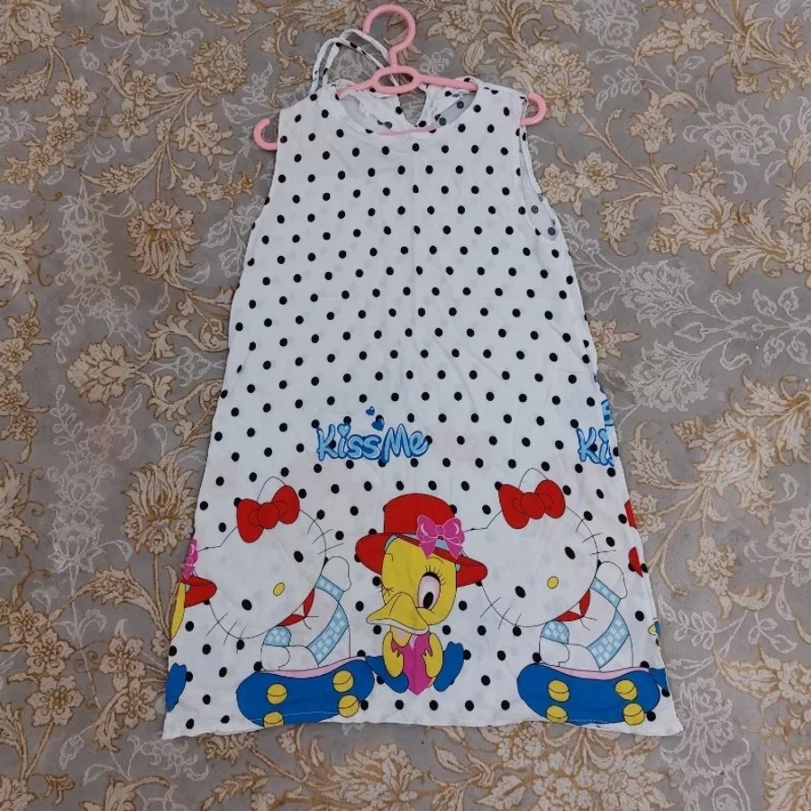 لباس بچگانه