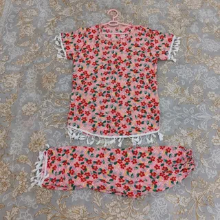 لباس بچگانه