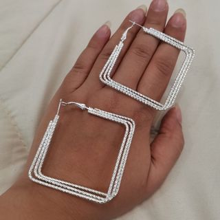 گوشواره نقره ای بزرگ