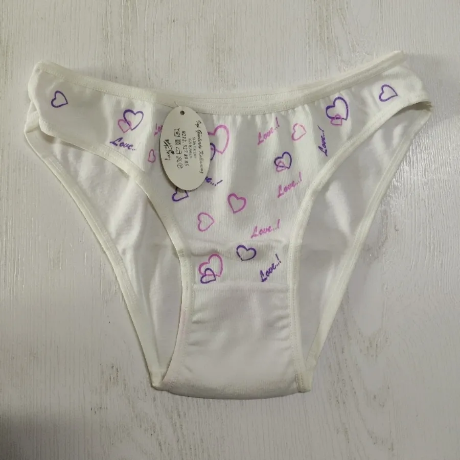 لباس زیر زنانه