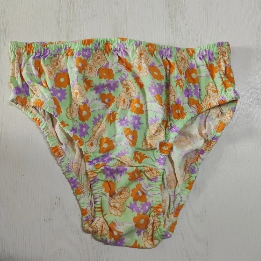 لباس زیر زنانه