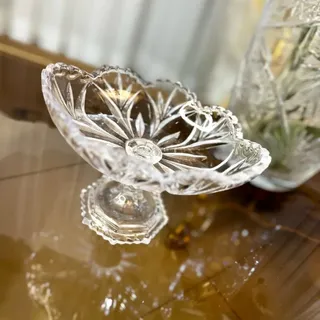 شیرینی خوری پایه دار