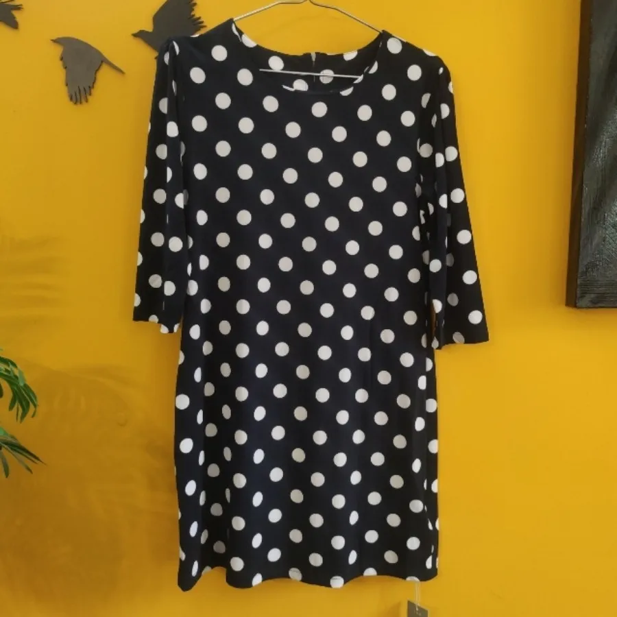 پیراهن خال خالی