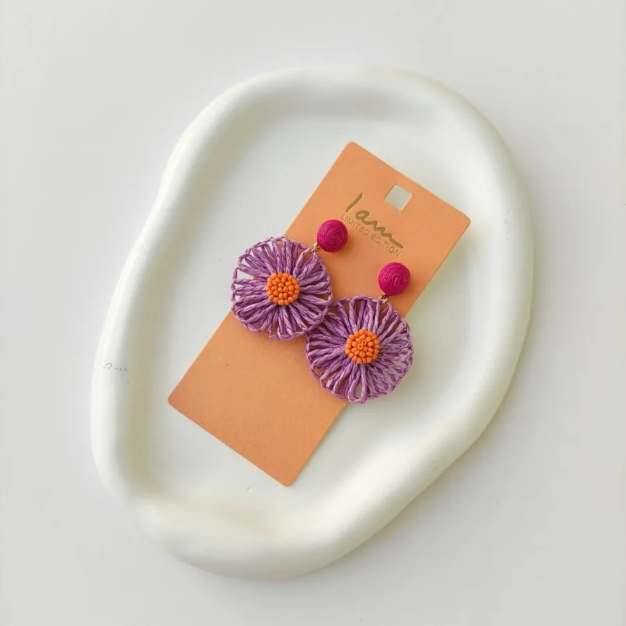 گوشواره گل حصیری رافیا