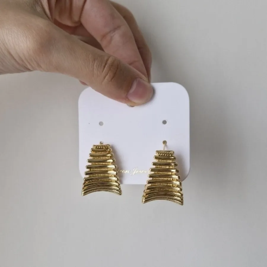 گوشواره مجلسی طلایی