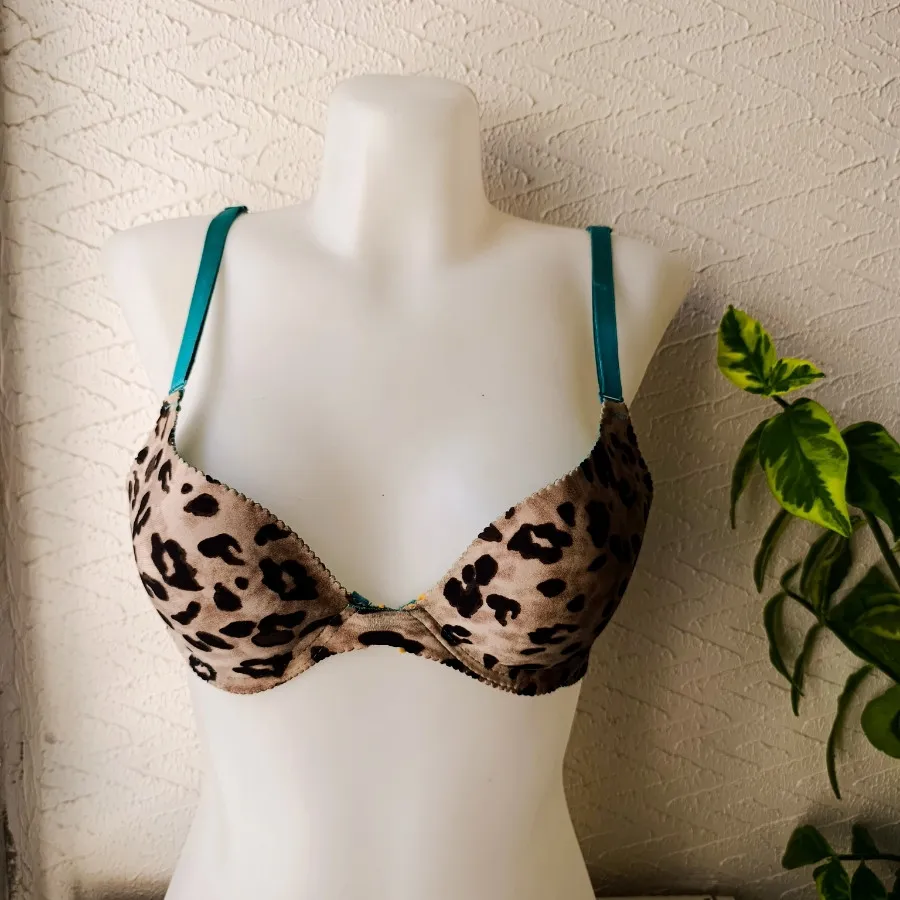 سوتین پلنگی