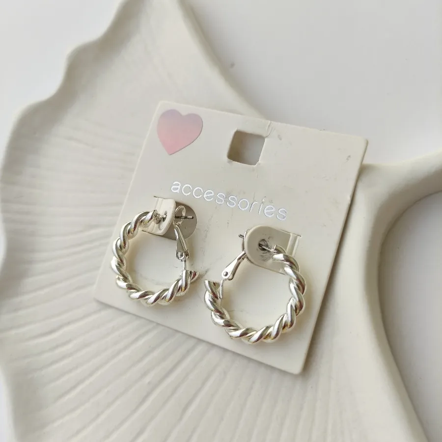 گوشواره لوپ مارپیچی