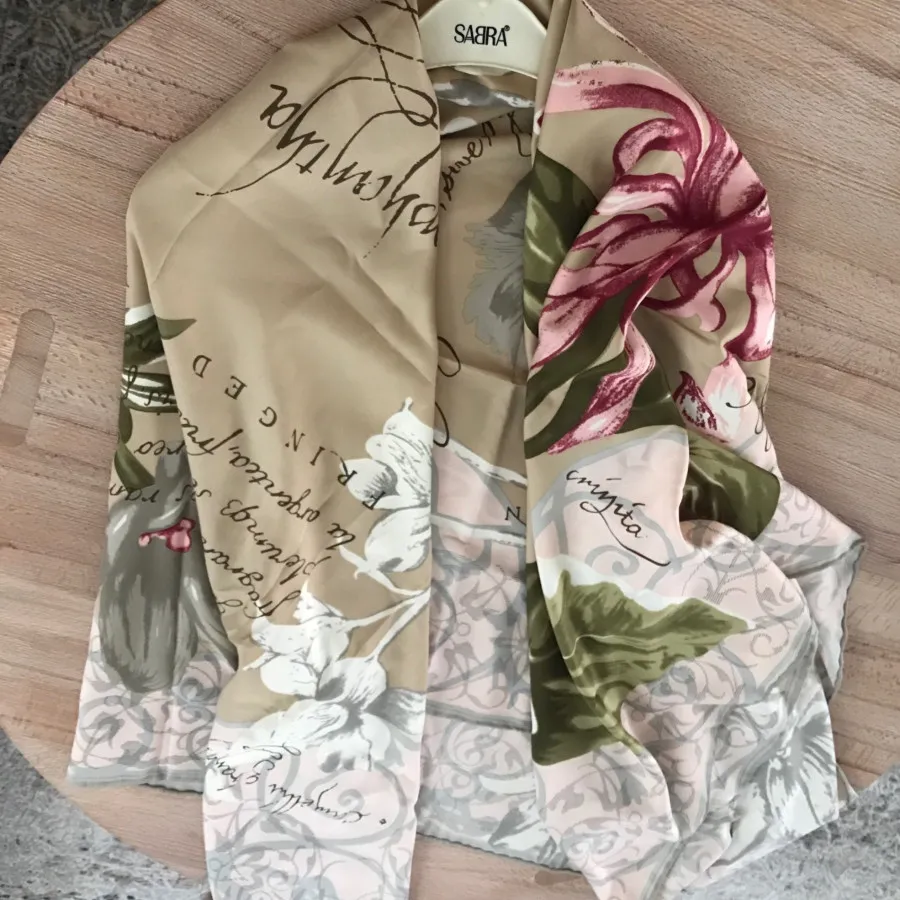 روسری ابریشمی وارداتی