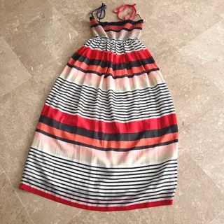 پیراهن ساحلی