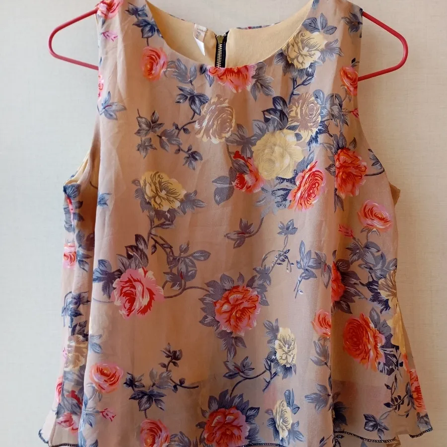 تاپ خاکی گلدار36,38