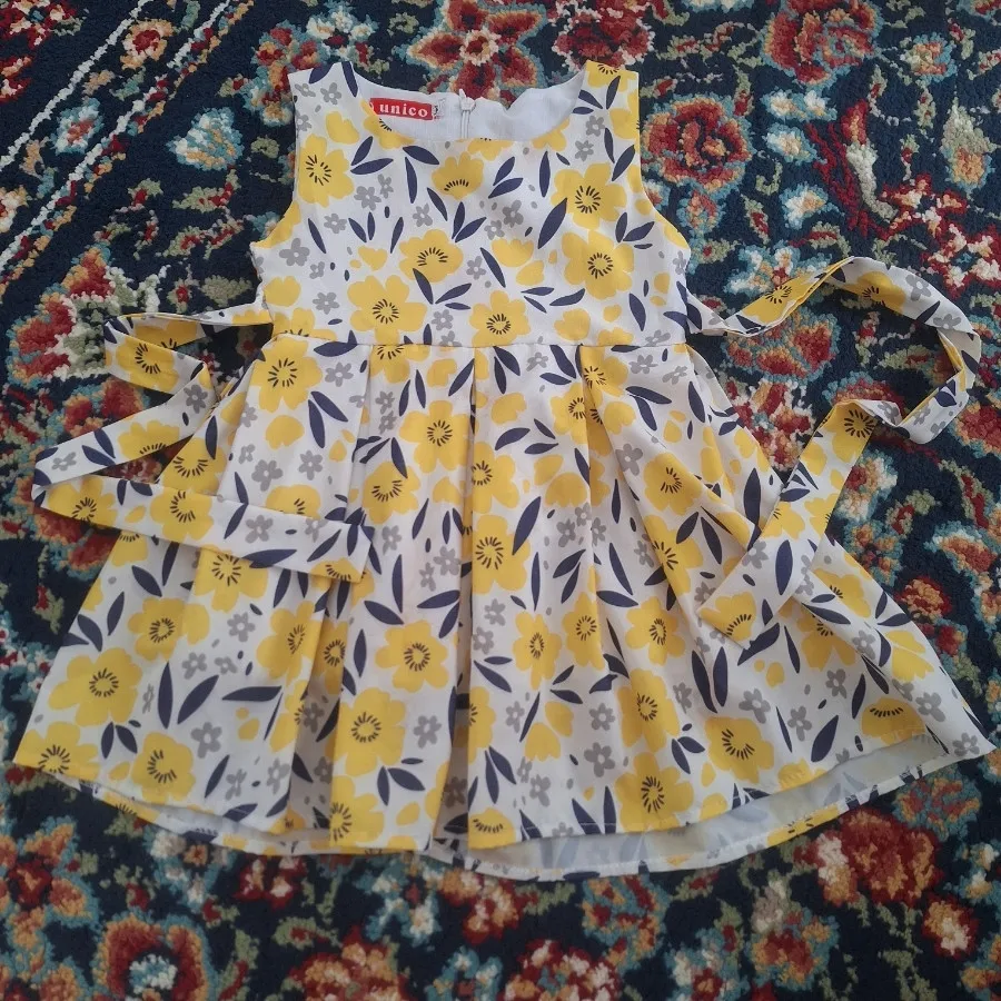 پیراهن دخترانه