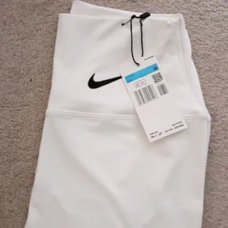 لگ ورزشی زنانه نایک