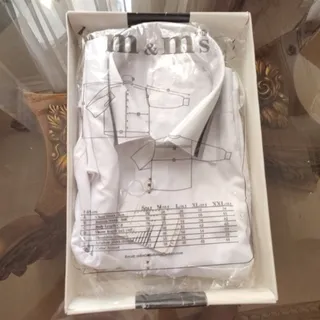 پیراهن مردانه