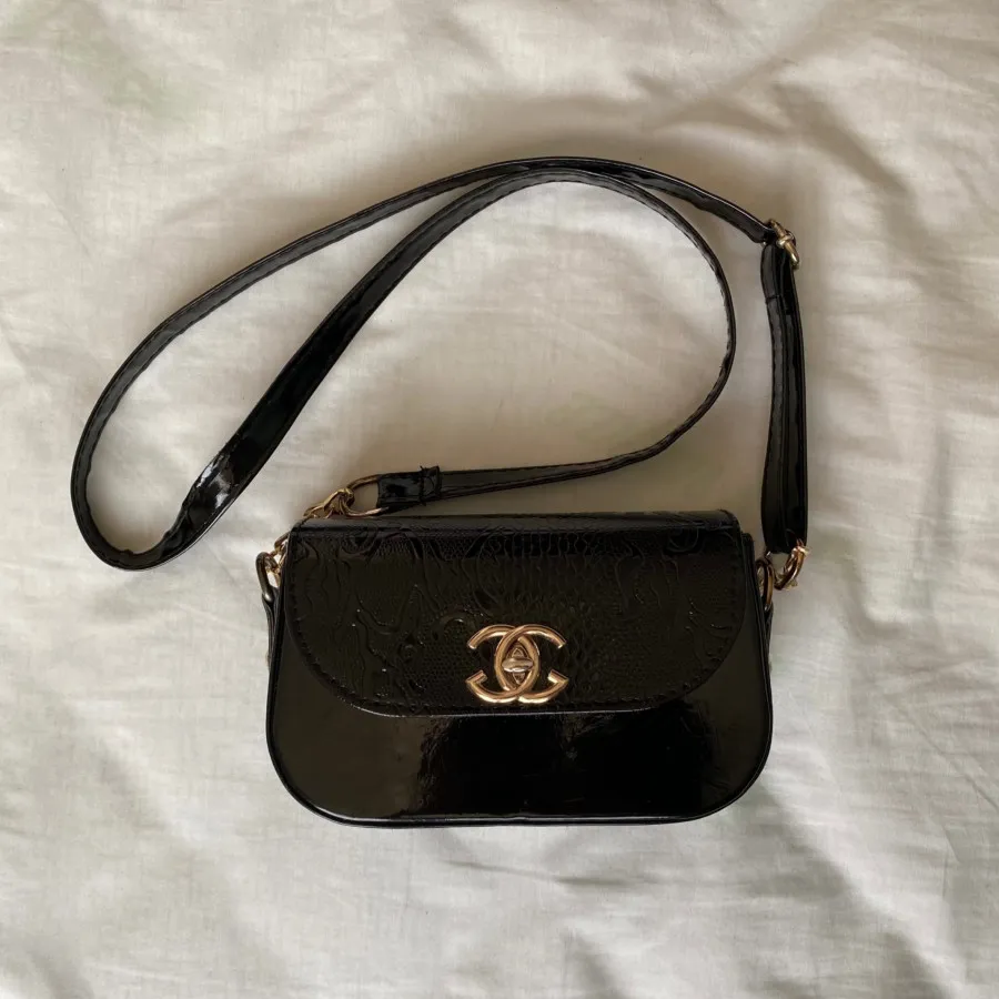 کیف دوشی طرح گوچی