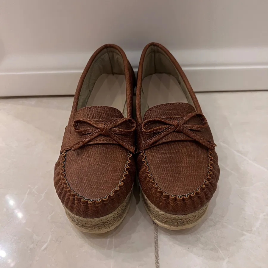 کفش لژدار قهوه ای