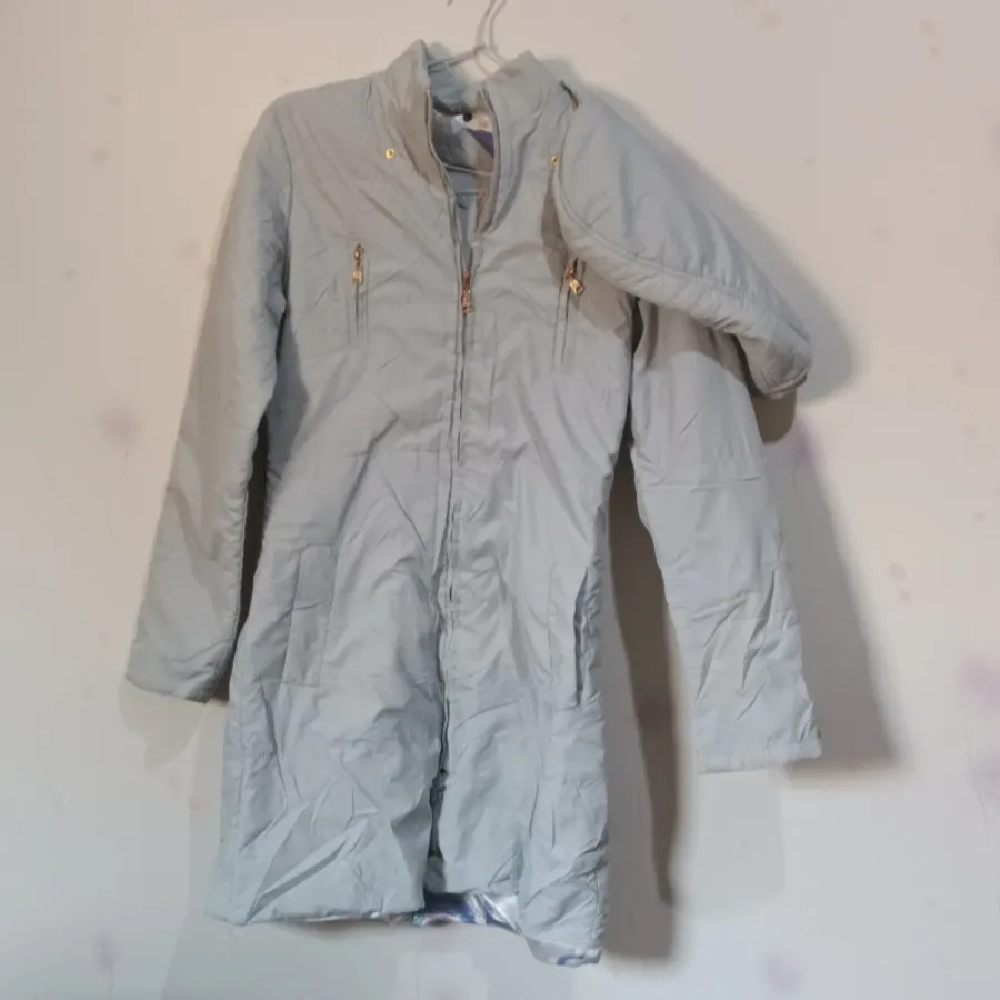 کاپشن کلاهدار