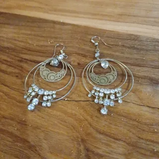 گوشواره طلایی