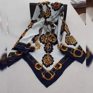 روسری ساتن