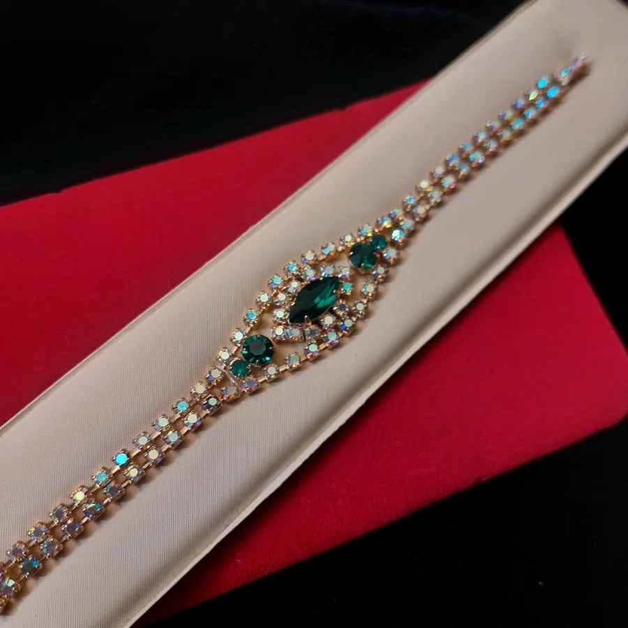 دستبند نگین هفت رنگ و سبز