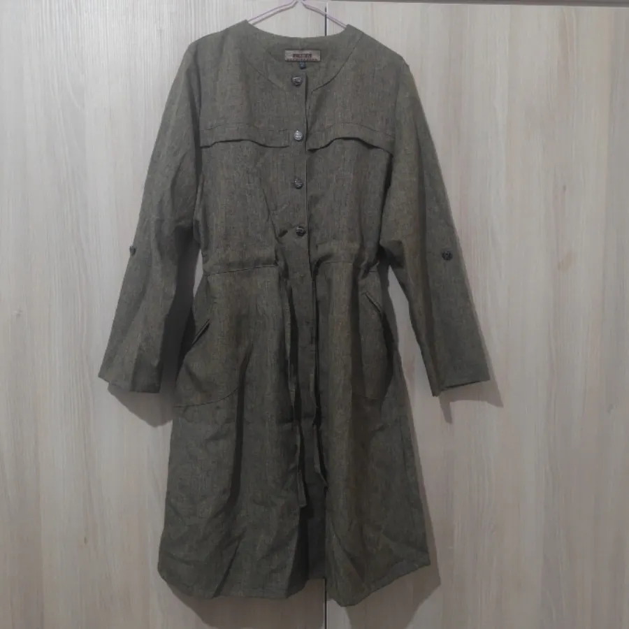 مانتو دکمهدار