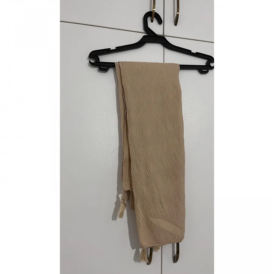 شال نسکافه ای پلیسه