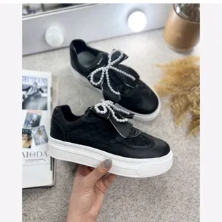 کفش کتونی جدید