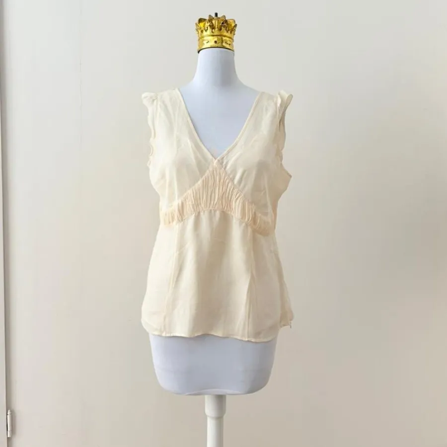 تاپ حریر کرم نخودی