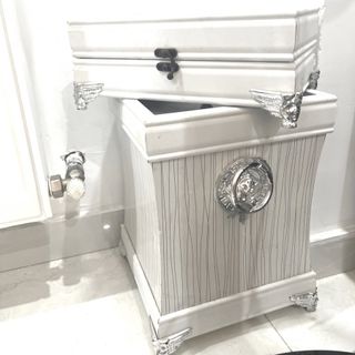 ست دستمال کاغذی و سطل