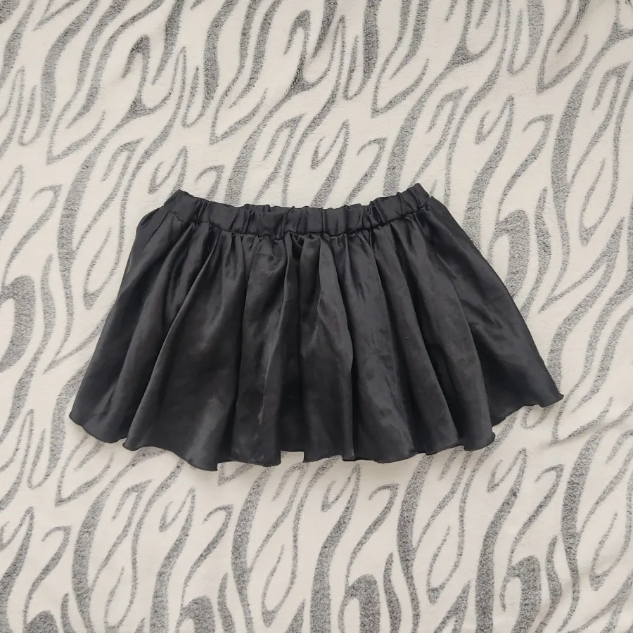 دامن ساتن مشکی