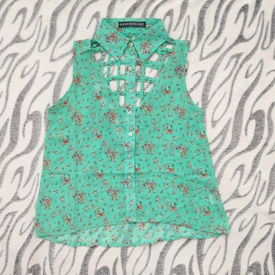 کراپ تاپ derek heart