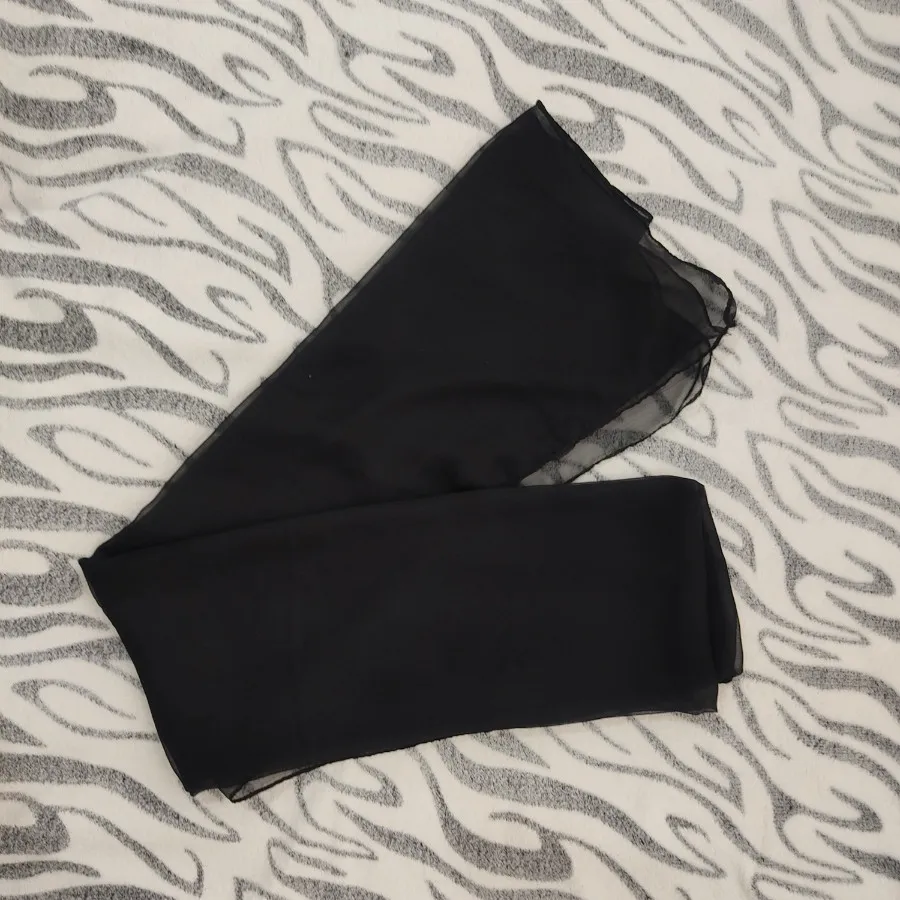 شال حریر مشکی