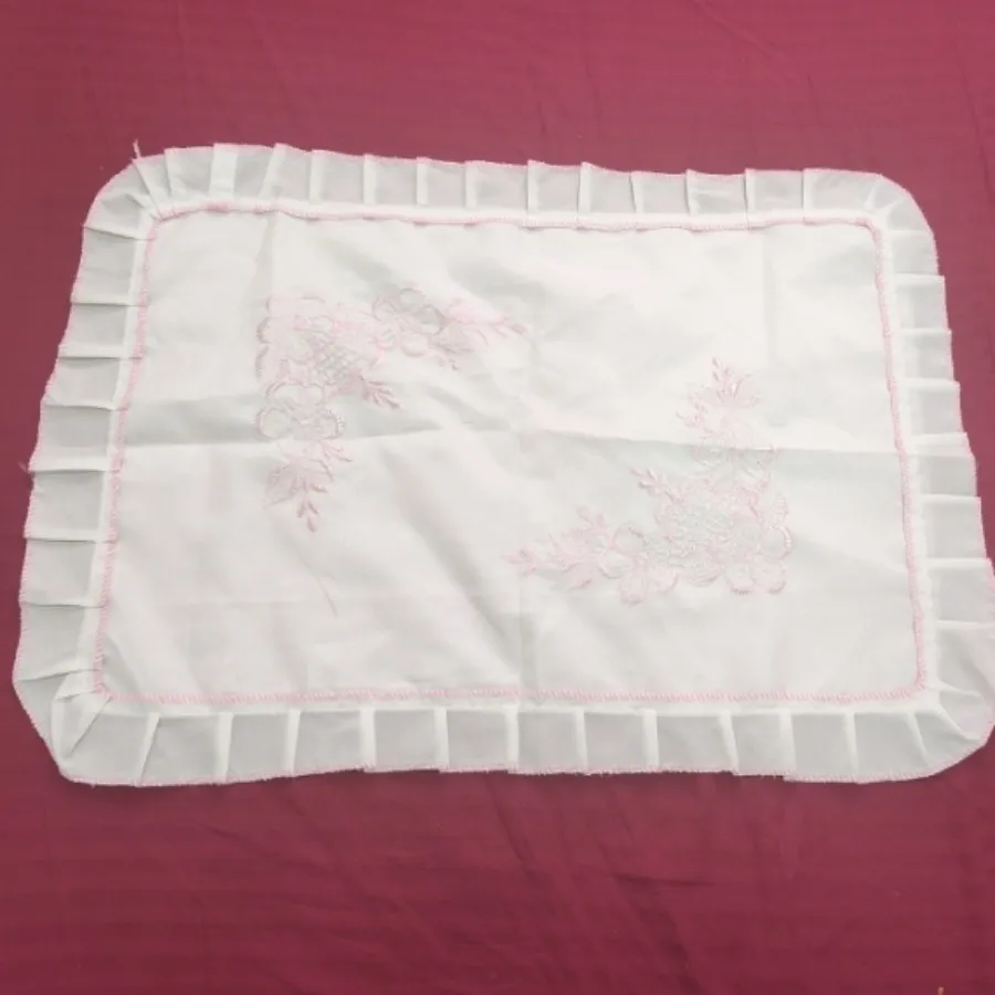 رو بالشتی گلدوزی سفید