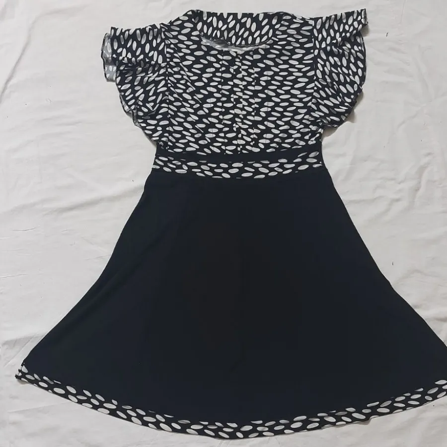 پیراهن خال دار