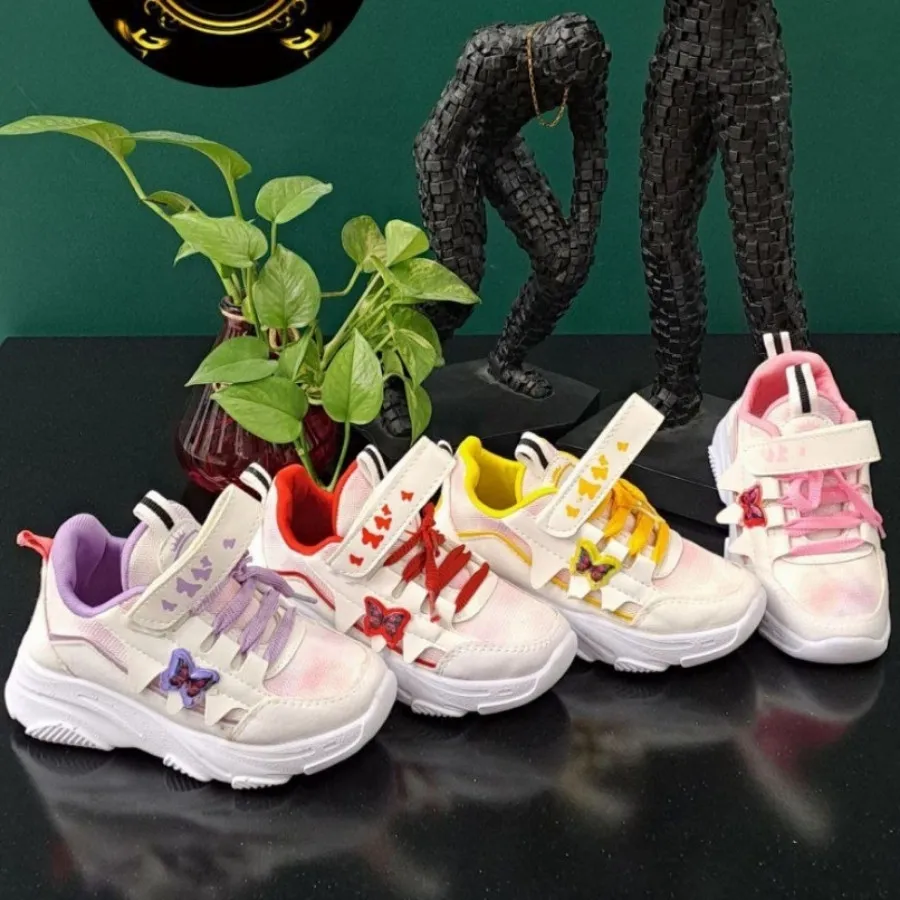 کفش بچه گانه