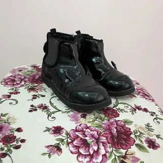 بوت دخترانه السی وایکیکی