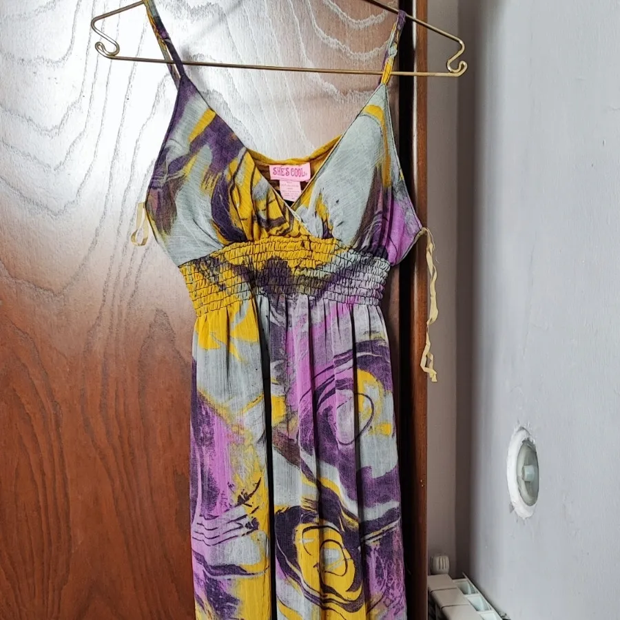 پیراهن زنانه