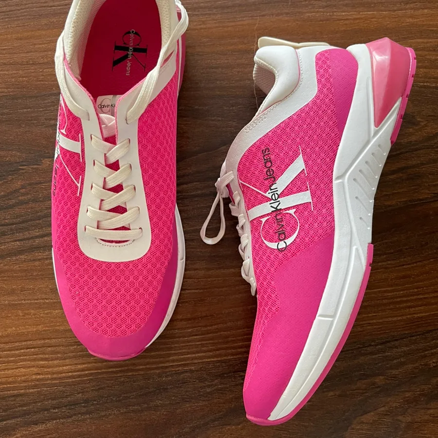 Calvin Klein کلوین کلاین