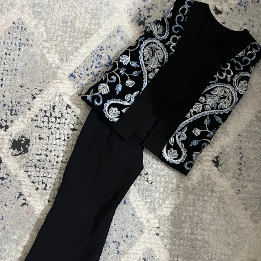 ست وست و شلوار بچگانه