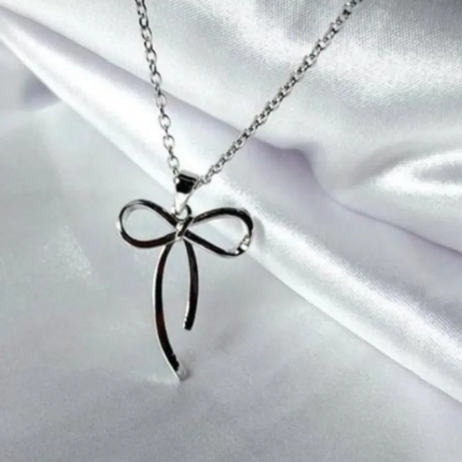 گردنبند پاپیونی کیوت?