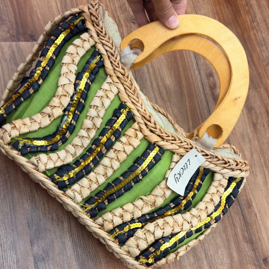 کیف حصیری ساحلی زیبا