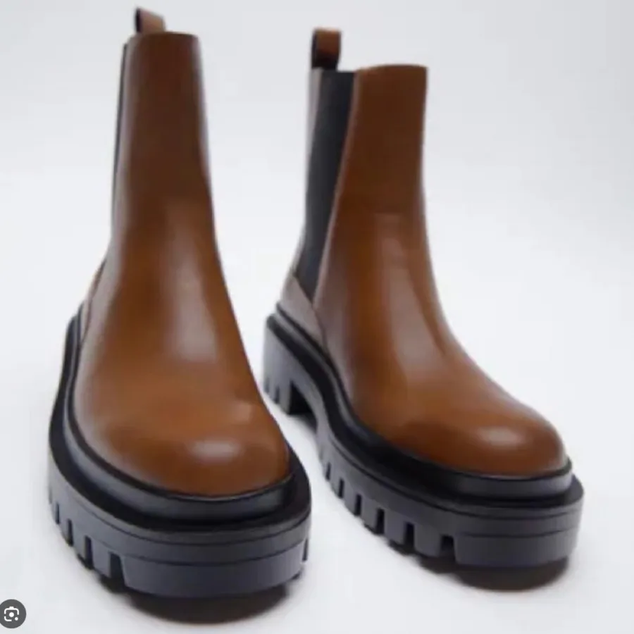 بوت چرم زارا