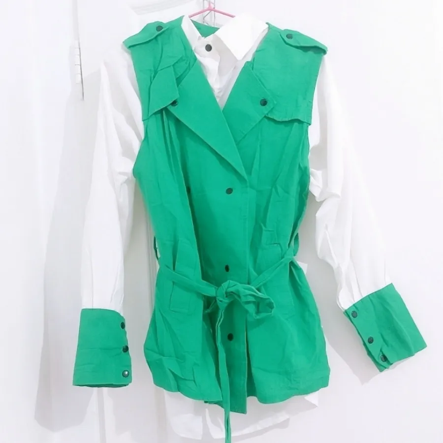 شومیز به همراه وست