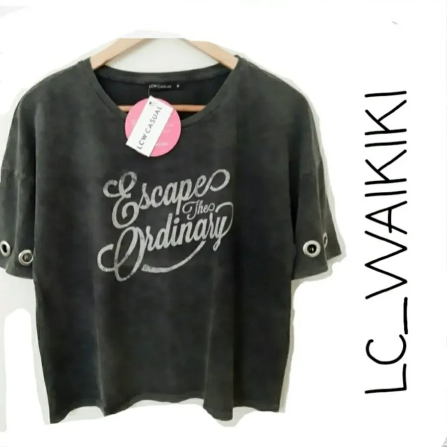 بلوز یا تیشرت