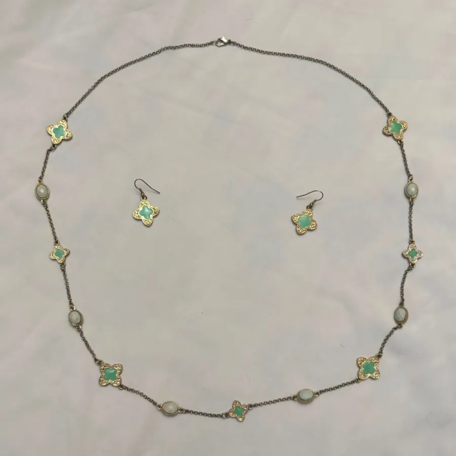 ست گردنبندوگوشواره ونکلیف