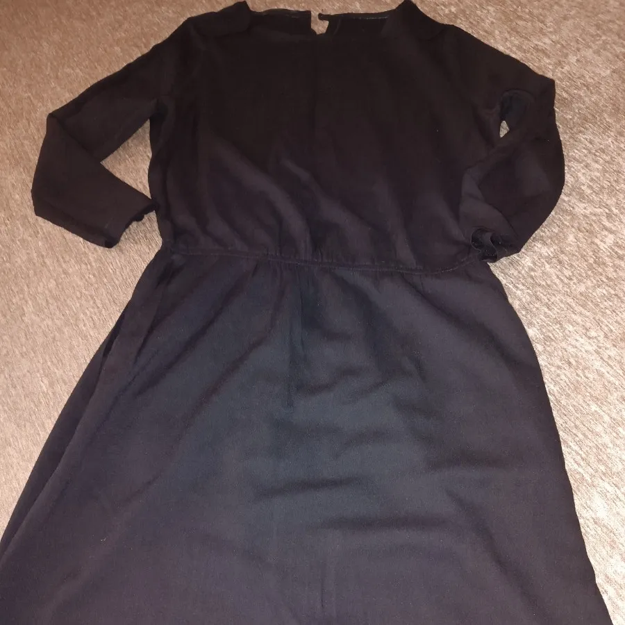 پیراهن مشکی