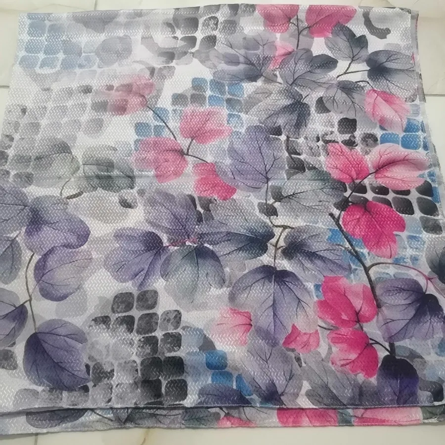 روسری طرح گل 110 سانت