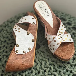 صندل لژدار سفید