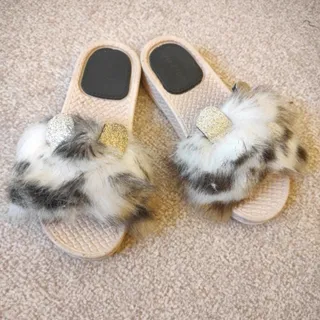 دمپایی خز دار بچگانه