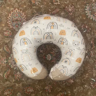 بالشت شیردهی