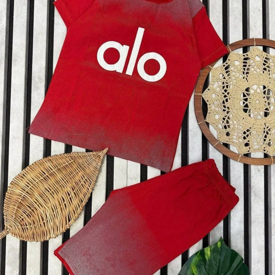 تیشرت و شلوارک